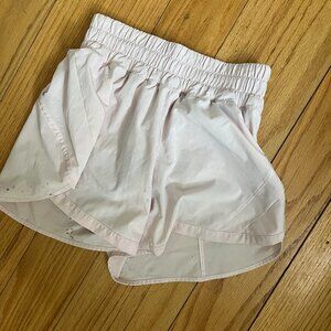 Lululemon hottie hot shorts low rise 4in